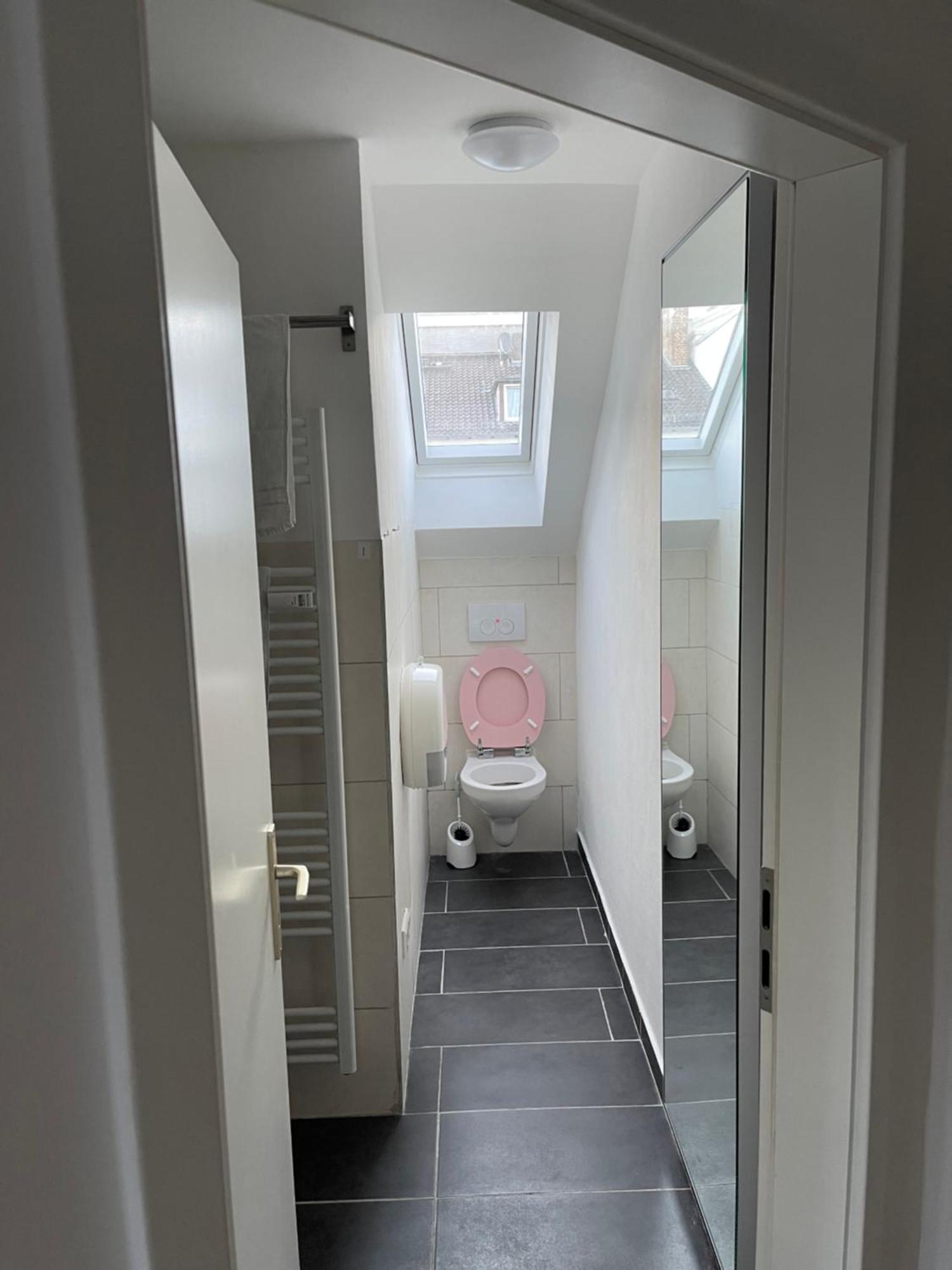 Bequemes Einzelzimmer Im Herzen Von Kassel Bagian luar foto