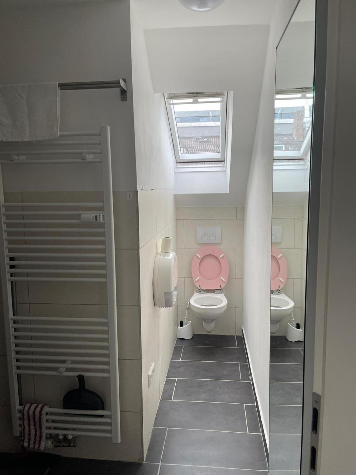 Bequemes Einzelzimmer Im Herzen Von Kassel Bagian luar foto