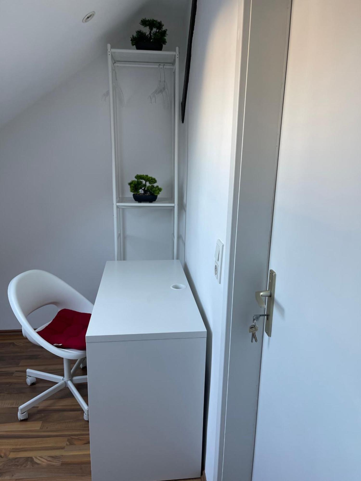 Bequemes Einzelzimmer Im Herzen Von Kassel Bagian luar foto