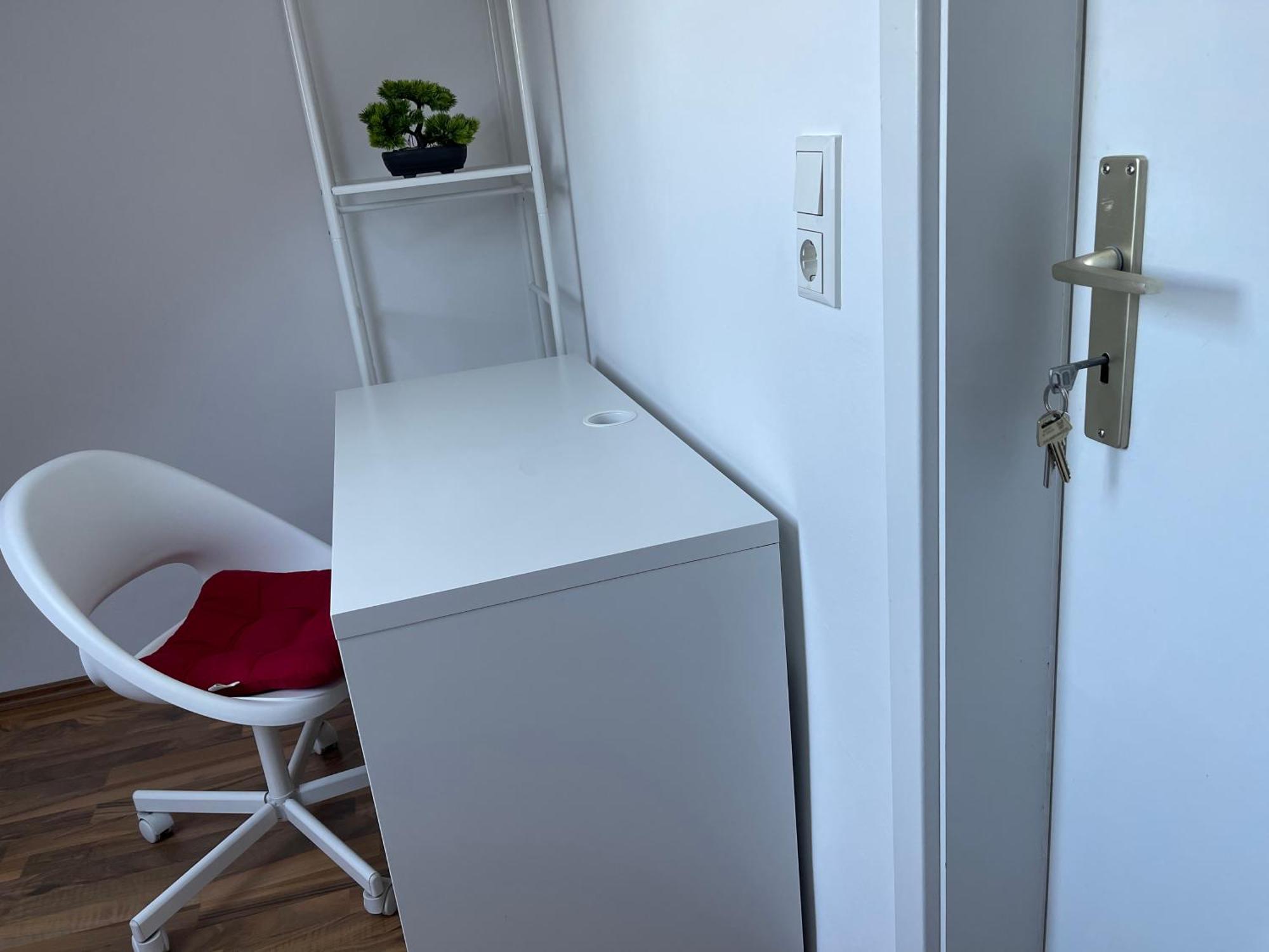 Bequemes Einzelzimmer Im Herzen Von Kassel Bagian luar foto